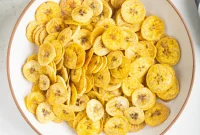 Effortless Oven-Baked Plantain Crisps