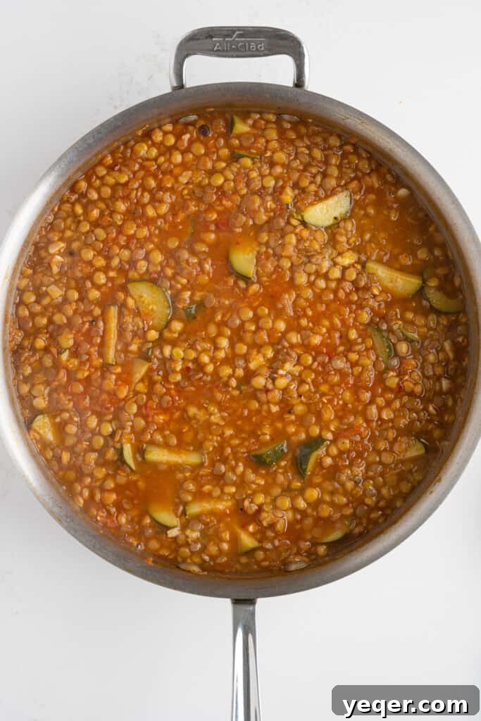 Moroccan Lentil & Herb Salad 7 Finished Moroccan lentil salad in a pan, ready to be served.