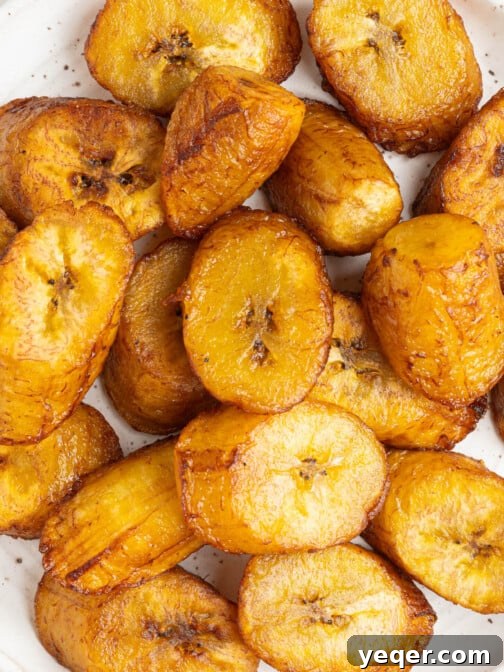 a plate of platanos maduros